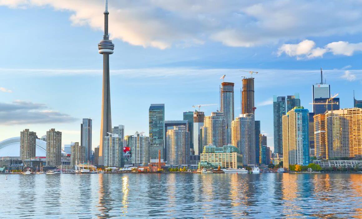 a beautiful image of the Toronto Skyline